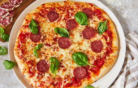 Salami Pizza